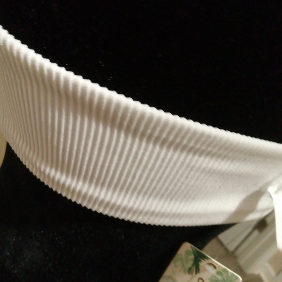 SWIM WEAR - Picture 3 of 5